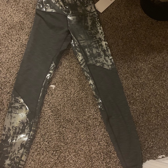 lululemon athletica Pants - Lululemon Wunda under HR tight size 6 lululemon athletica Pants - Lululemon Wunda under HR tight size 6